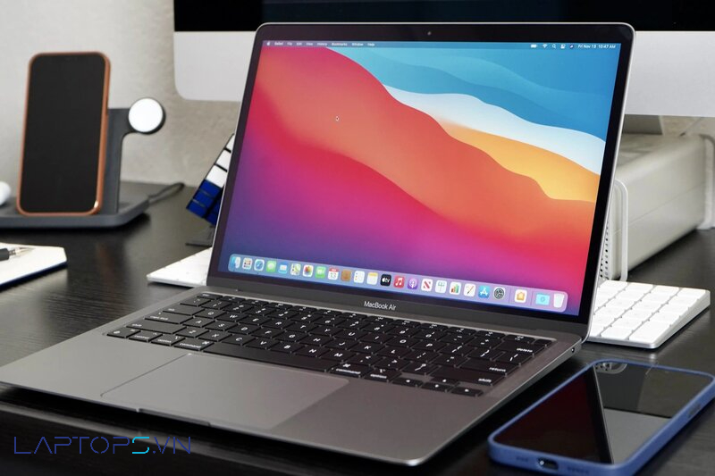 MacBook Air M1 Chip M1✓RAM 8 GB / SSD 256 GB - Laptops.vn