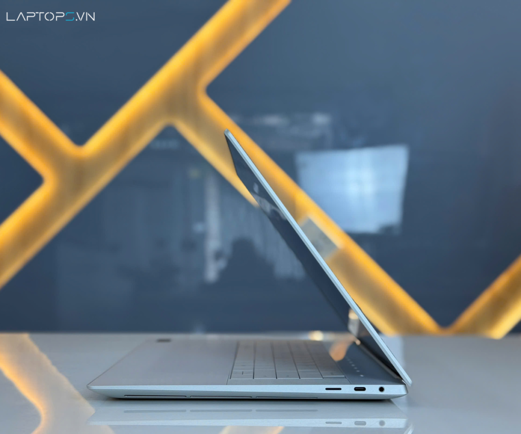 Dell XPS 16 9640 15 Cổng kết nối đa dạng