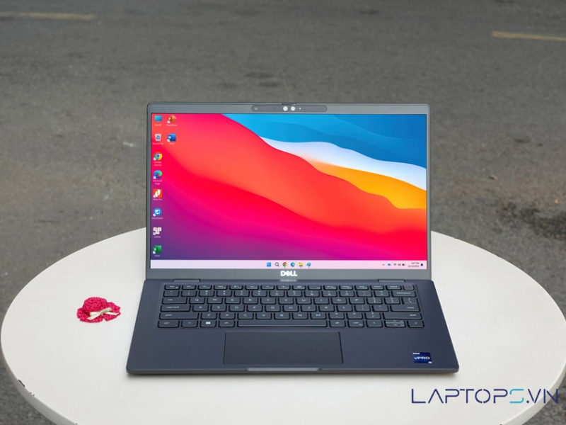 Dell Latitude 7430 10 Màn hình Dell Latitude 7430 14 inch rõ nét, chống mỏi mắt