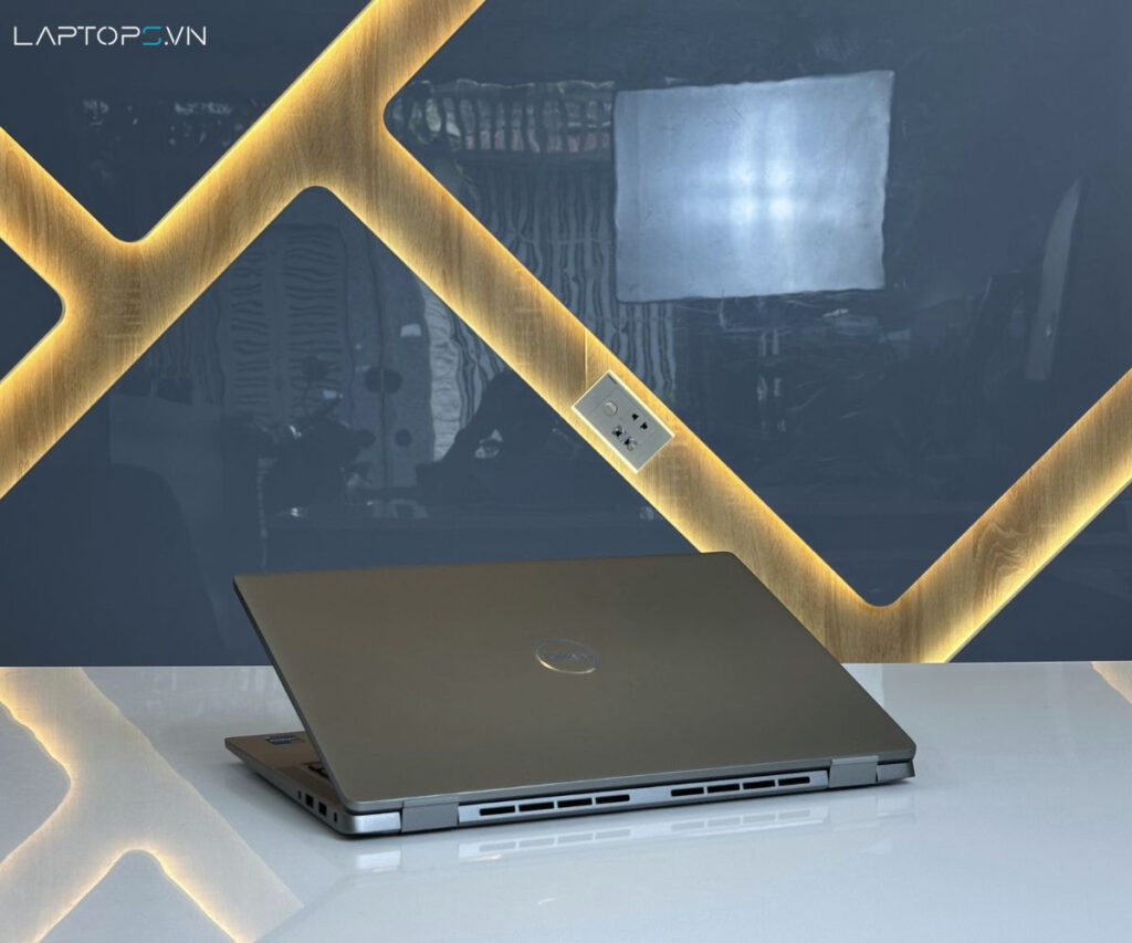 Dell Latitude 7440 17 Pin bền làm việc xuyên suốt cả ngày