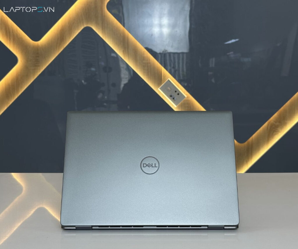 Dell Latitude 7440 12 Hiệu năng ổn định với CPU Core i5