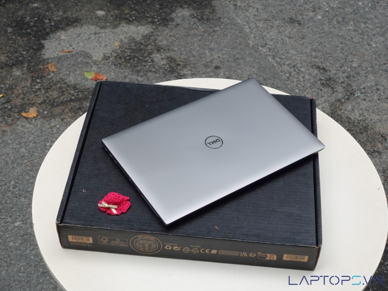 Dell Precision 5480 12 Thiết kế Dell Precision 5480 sang trọng, bền bỉ và siêu di động chỉ 1.48kg