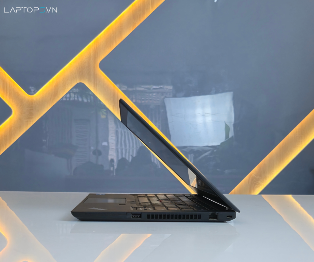 Lenovo ThinkPad T14 Gen 2 17 Thiết Kế Bền Bỉ, Sang Trọng & Chuẩn Quân Đội MIL-STD-810H/810G