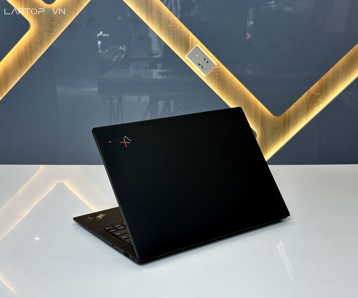 Lenovo ThinkPad X1 Carbon Gen 11 10 ThinkPad X1 Carbon Gen 11 siêu mỏng, nhẹ nhàng nhưng cực bền bỉ