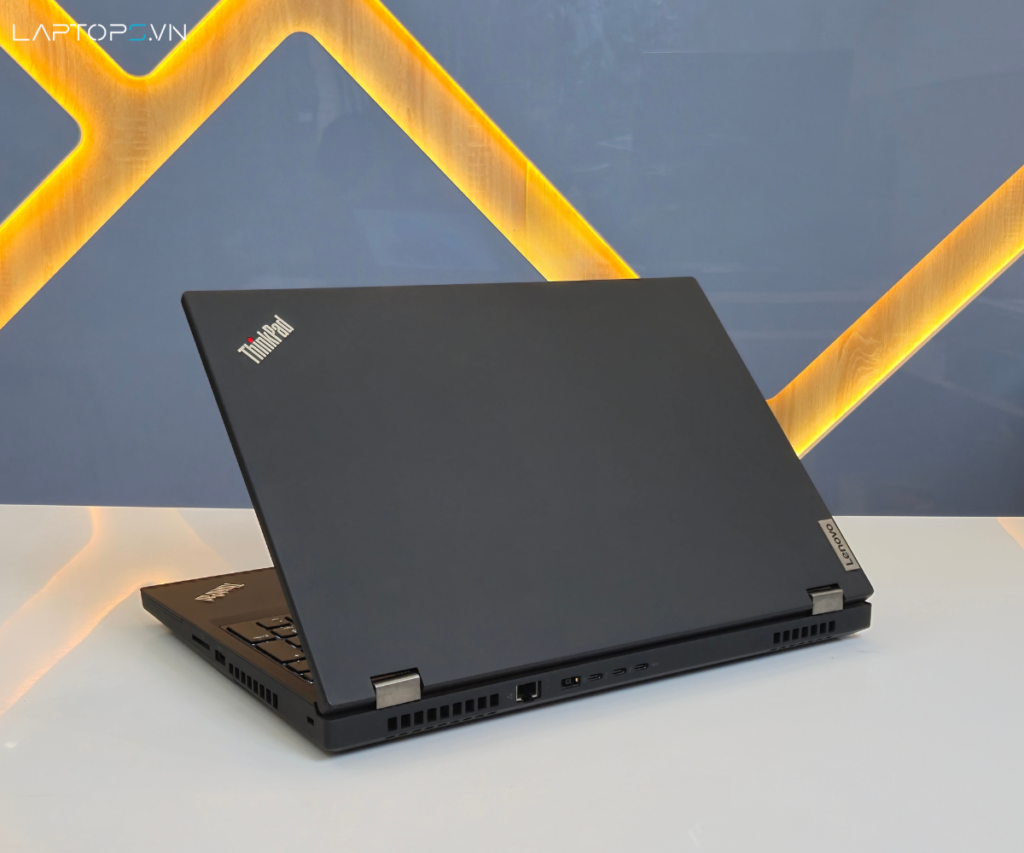 Hiệu năng Lenovo Thinkpad P15 Gen 2 mạnh mẽ từ CPU Intel Core i7 thế hệ 11