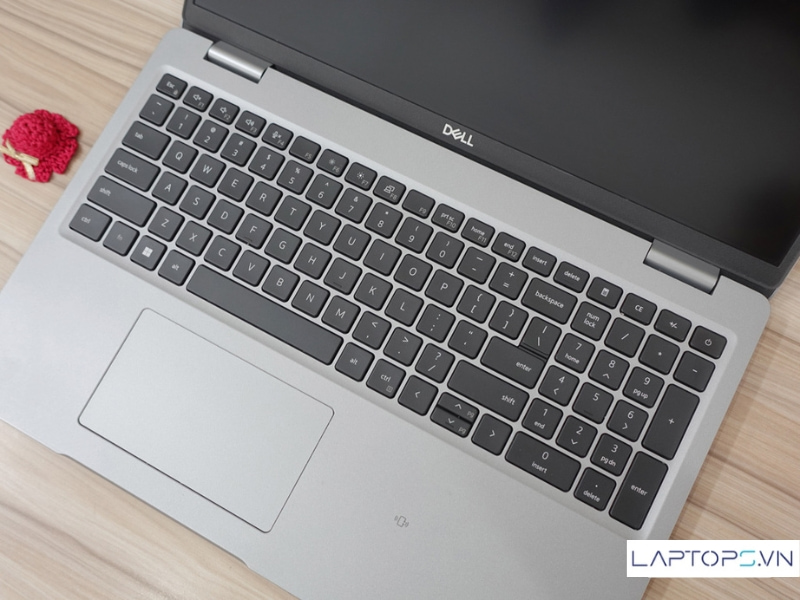Dell Latitude 5530 14 ban phim va touchpad dell latitude 5530