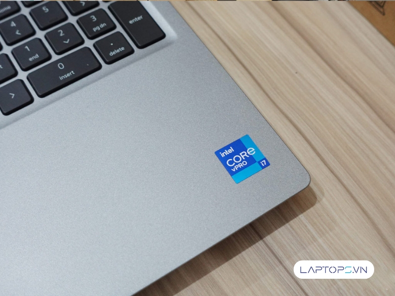 Dell Precision 3561 13 cau-hinh-phan-cung-dell-precision-3561