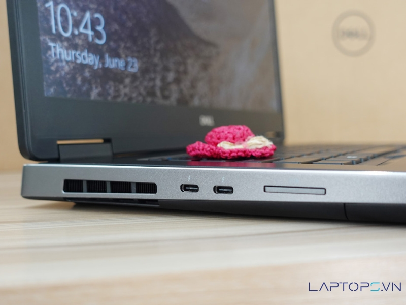 Dell Precision 7730 17 cong ket noi ben trai dell precision 7730