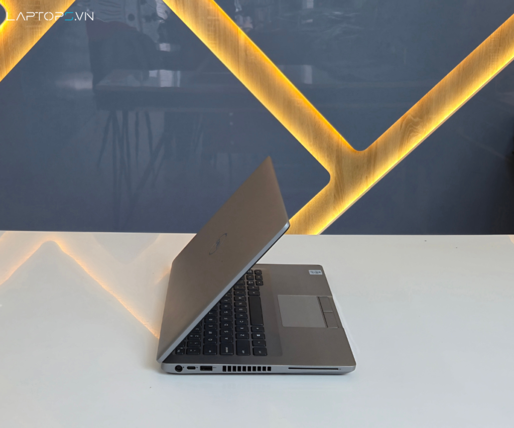 Dell Latitude 5410 18 Cổng kết nối đa dạng, tiện dụng