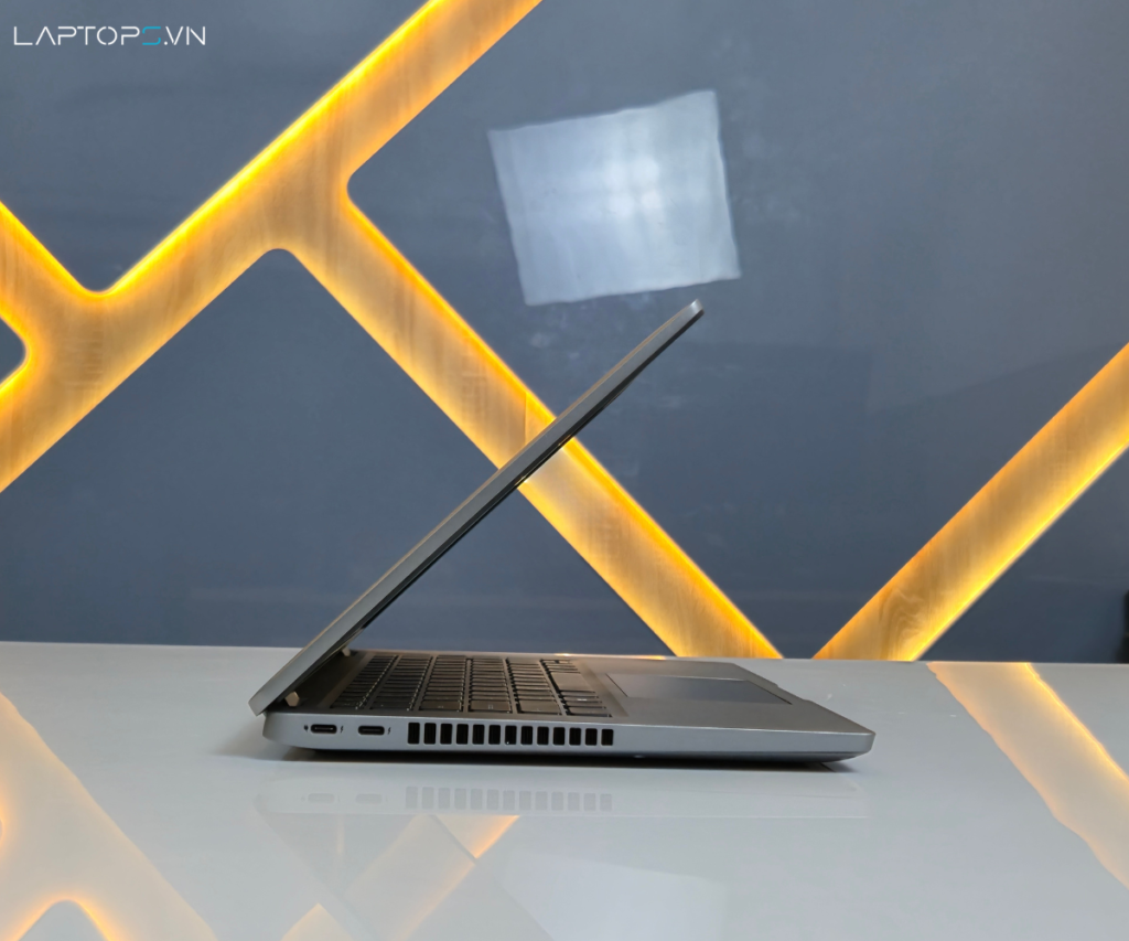 Dell Latitude 5520 hỗ trợ đa dạng cổng kết nối