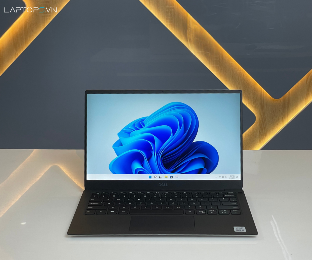 Dell XPS 13 7390 10 Thiết kế Dell XPS 13 7390 gọn gàng, tiện lợi