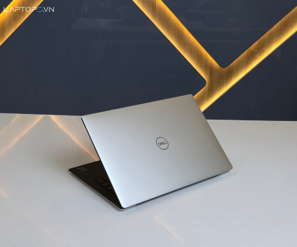Dell XPS 13 9305 16 Dell XPS 9305 viền màn hình bezel cực kỳ mỏng
