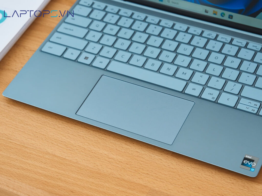 Dell XPS 13 9315 16 Bàn Phím và Touchpad Mượt Mà