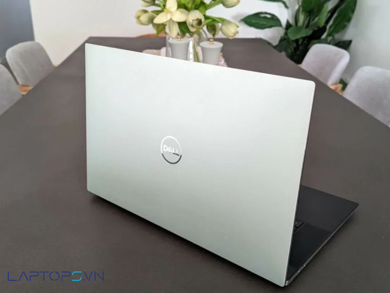 Dell XPS 17 9710