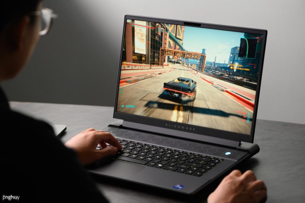 Màn hình sắc nét, tần số quét cao