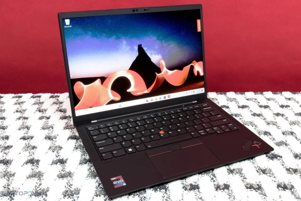 Độ bền ThinkPad X1 Carbon Gen 11 vượt trội