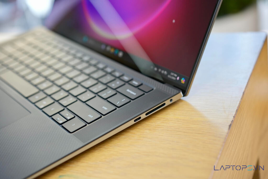 Dell Precision 5570 26 Thời Lượng Pin & Tản Nhiệt Hiệu Quả