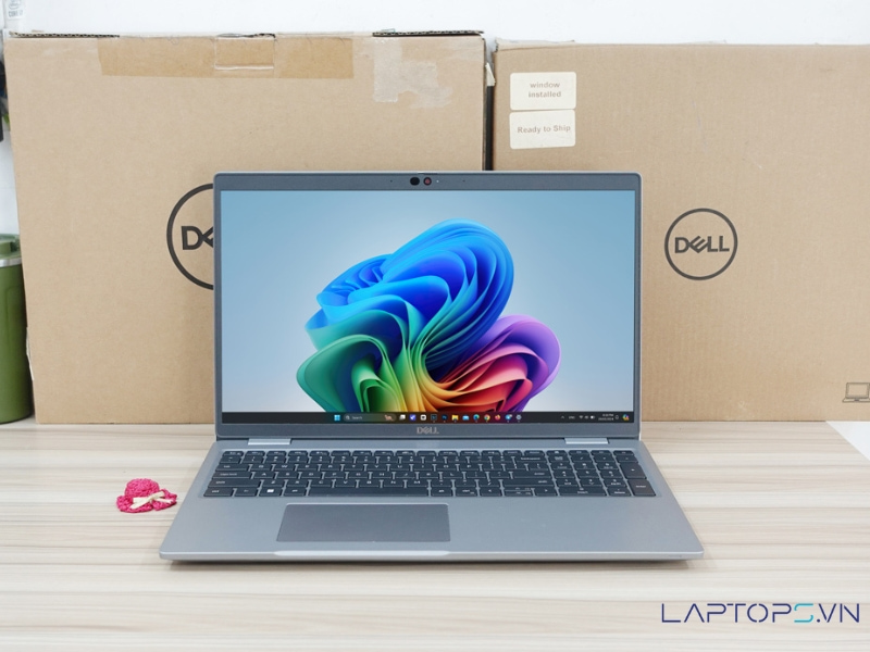 Dell Latitude 5530 13 man hinh dell latitude 5530