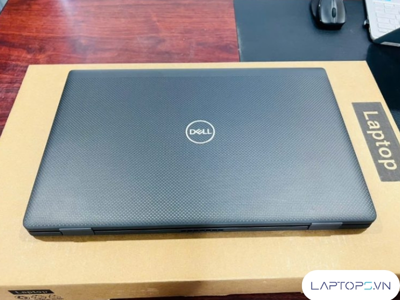 Dell Latitude 7530 15 thiet ke Dell Latitude 7530
