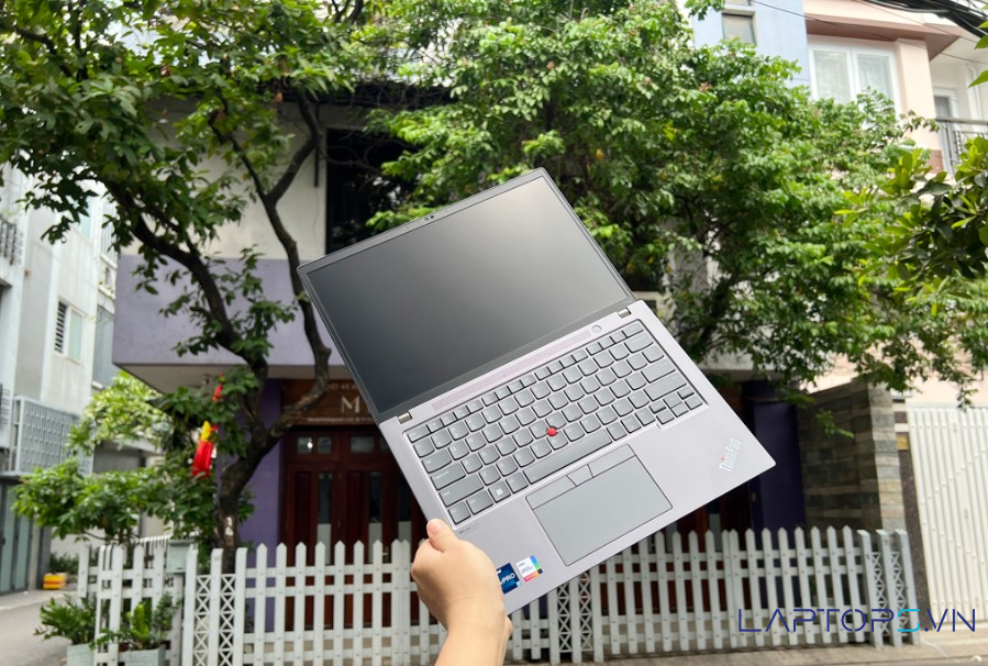 Lenovo ThinkPad T14S Gen 3 21 Giới thiệu ThinkPad T14s Gen 3 (2024): Đối tác hoàn hảo cho doanh nghiệp hiện đại