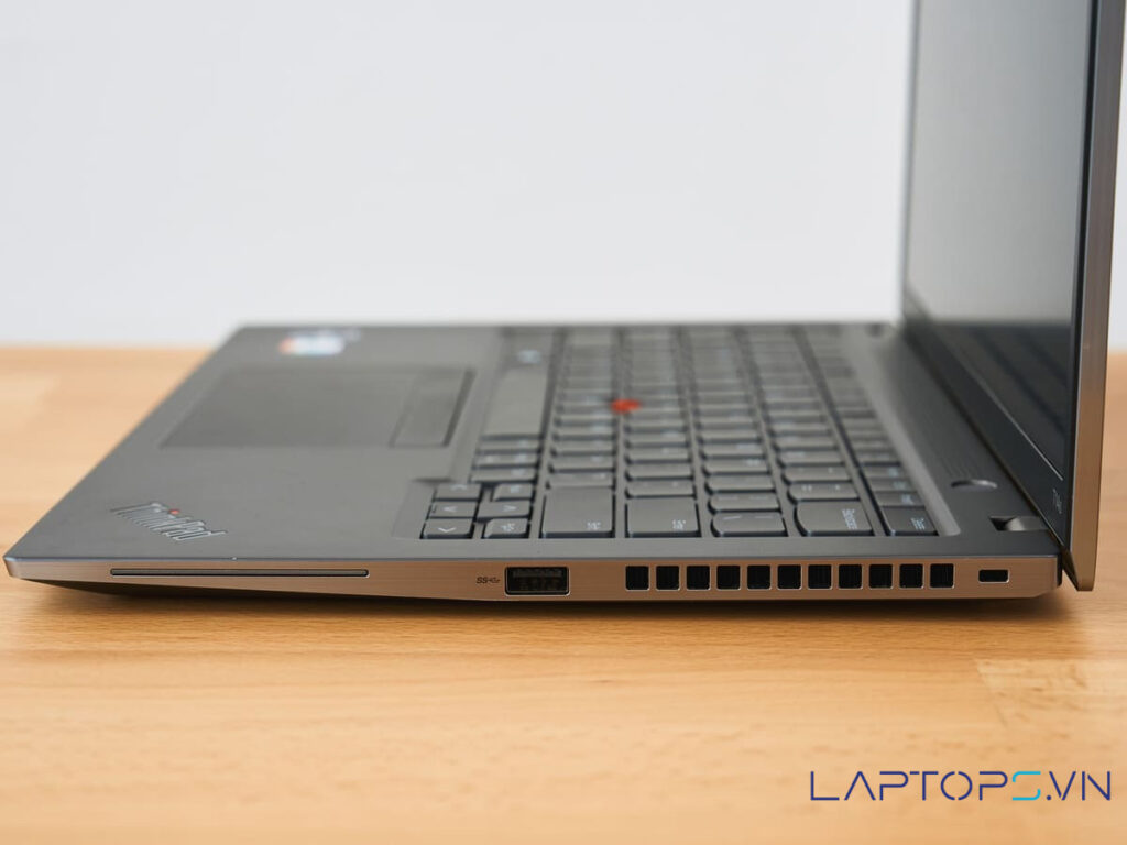 Lenovo ThinkPad T14S Gen 3 34 Thời lượng pin lâu dài & Tản nhiệt hiệu quả: Bền bỉ suốt ngày dài