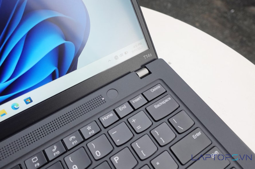 Lenovo ThinkPad T14S Gen 3 30 Trải nghiệm người dùng đỉnh cao: Bàn phím, Trackpad & Âm thanh xuất sắc
