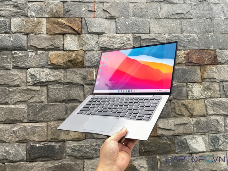 Dell Latitude 9410 2-in-1 13 Hiệu năng Dell Latitude 9410 2-in-1 ổn định với Core i5 và RAM 16GB