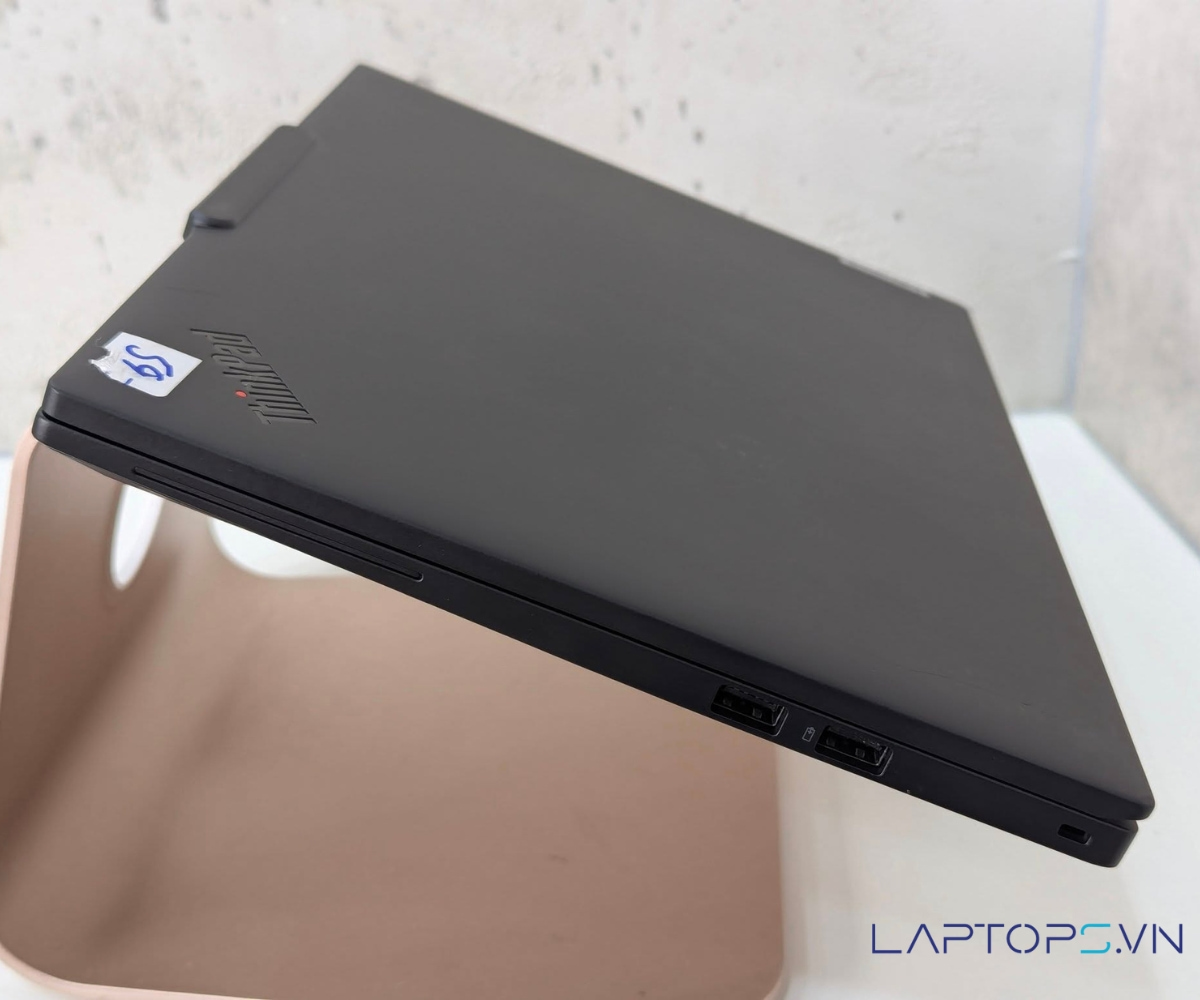 Lenovo Thinkpad T14S Gen 5 15 Cổng kết nối bên phải của Lenovo ThinkPad T14s Gen 5