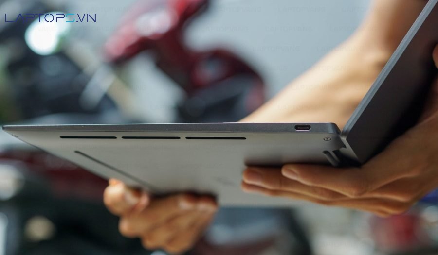 Dell XPS 13 9345 18 Cổng Kết Nối Tối Giản, Hiện Đại