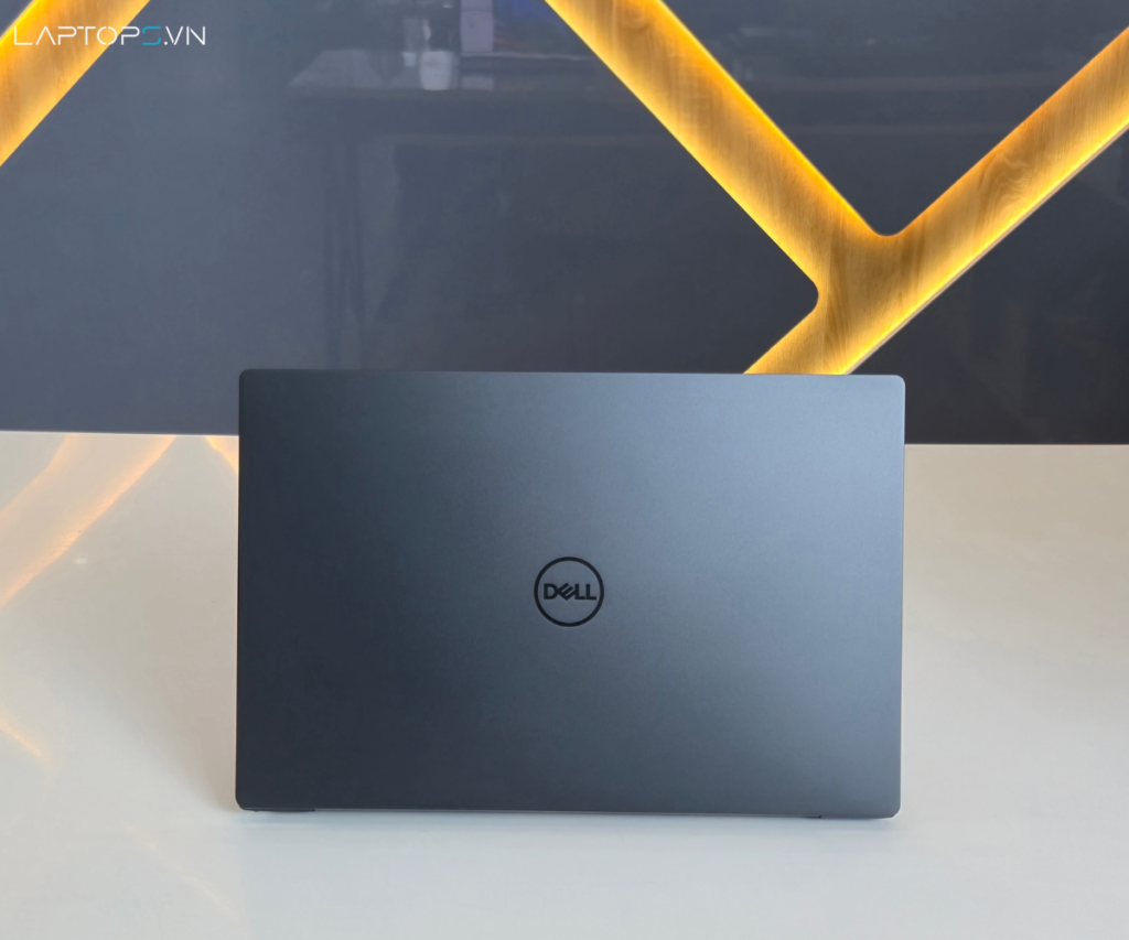 Dell XPS 13 9345 18 Dell XPS 13 9345 lý tưởng cho doanh nhân, nhà phát triển, designer và người dùng cao cấp di chuyển nhiều.