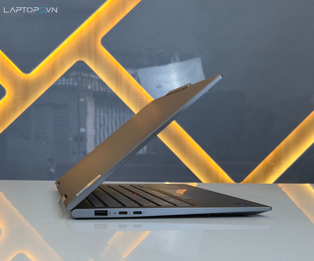 Lenovo ThinkPad X1 2-in-1 Gen 9 18 Cổng kết nối & âm thanh của Lenovo ThinkPad X1 2-in-1 Gen 9