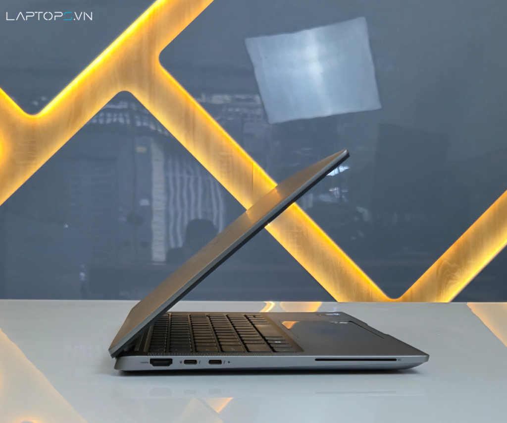 Cổng kết nối & âm thanh Dell Latitude 7340