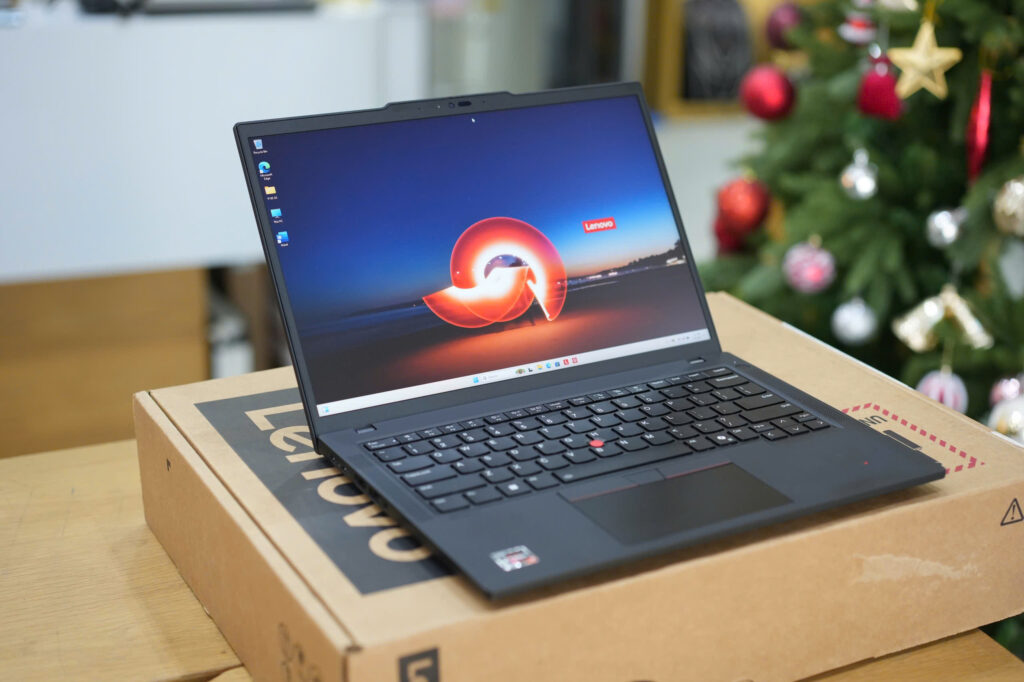 Cách Kiểm Tra Laptop ThinkPad Cũ | Hướng Dẫn Đầy Đủ & Dễ Hiểu 8 Màn Hình Sắc Nét, Bảo Vệ Mắt Hoàn Hảo