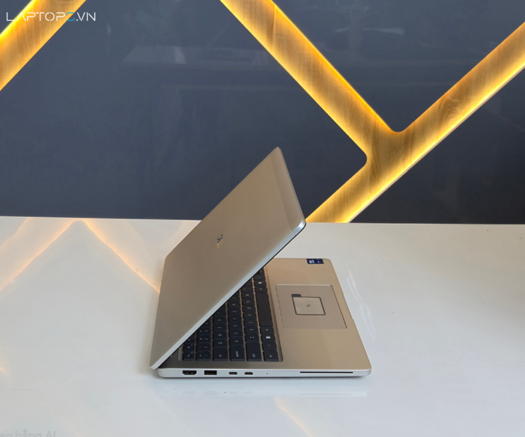 Dell Pro 14 Plus PB14250 (2025) 27 Cổng kết nối
