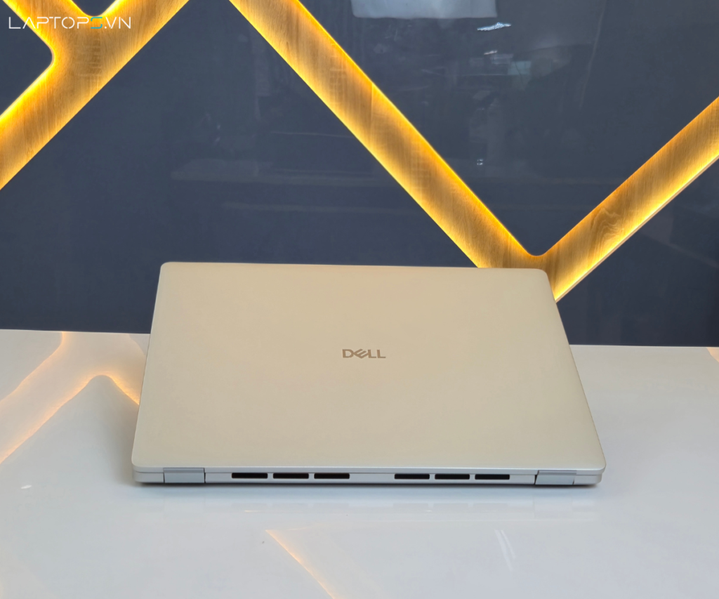 Dell Pro 16 Plus PB16250 16 inch (2025) 23 Hệ thống âm thanh sống động
