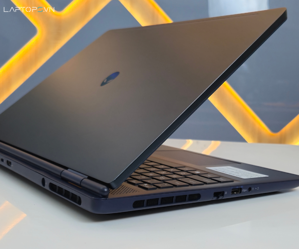 Dell Alienware 16 Aurora AC16250 14 Hiệu Năng Vượt Trội: Sức Mạnh Từ Intel Core Ultra 7 & NVIDIA RTX 5060