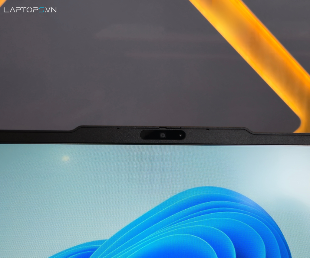 Lenovo ThinkPad E14 Gen 7 16 Màn Hình Sắc Nét, Bảo Vệ Mắt & Âm Thanh Chất Lượng