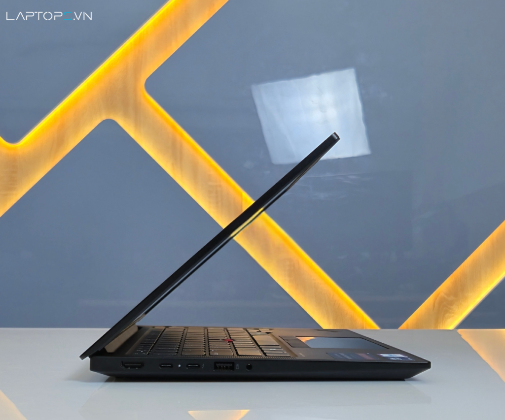 Lenovo ThinkPad E14 Gen 7 20 Kết Nối Đa Dạng, Sạc Nhanh & Bảo Mật Tối Ưu