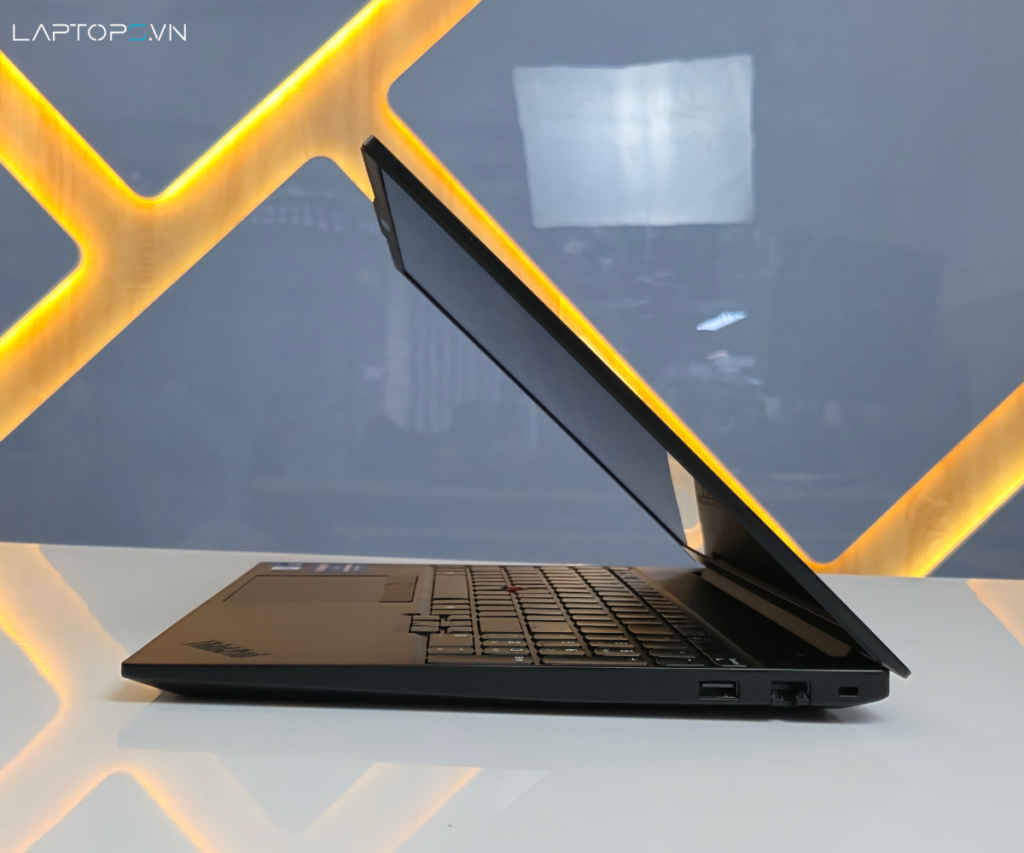 Kết Nối Linh Hoạt - Sẵn Sàng Cho Mọi Nhu Cầu Công Việc