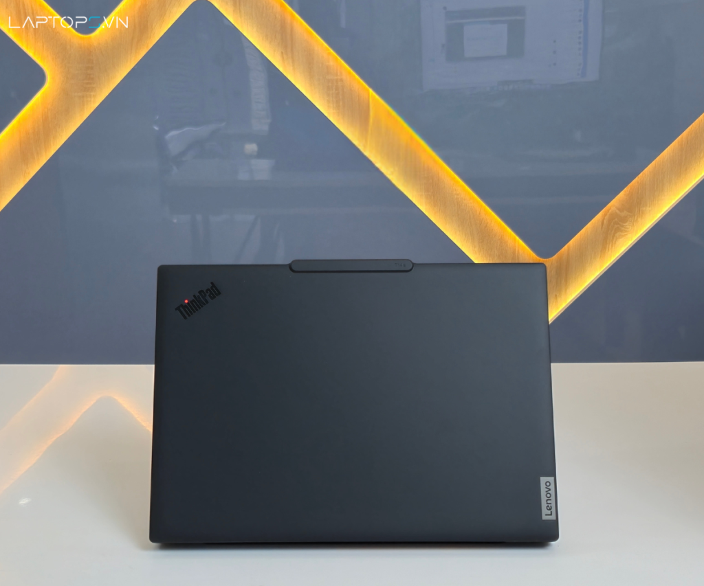 Lenovo ThinkPad T14s Gen 6 21R10003VA 22 Pin và Hệ Điều Hành Linh Hoạt