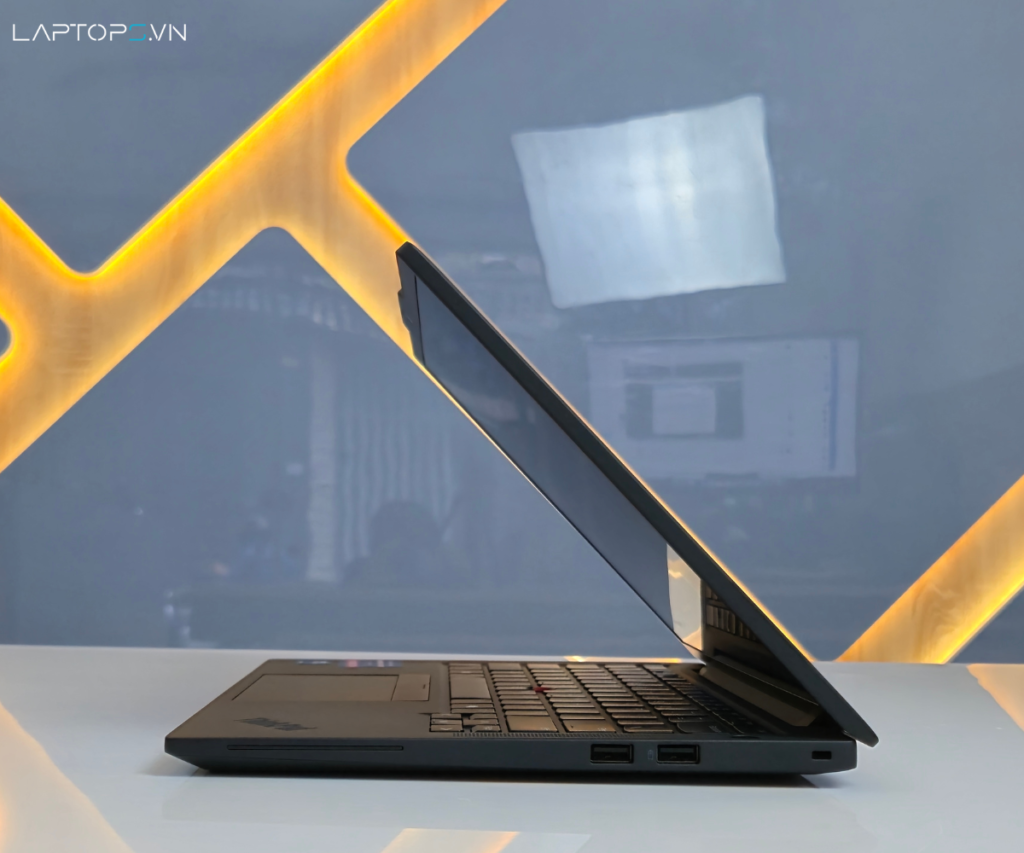 Lenovo ThinkPad T14s Gen 6 21R10003VA 20 Kết Nối Không Dây