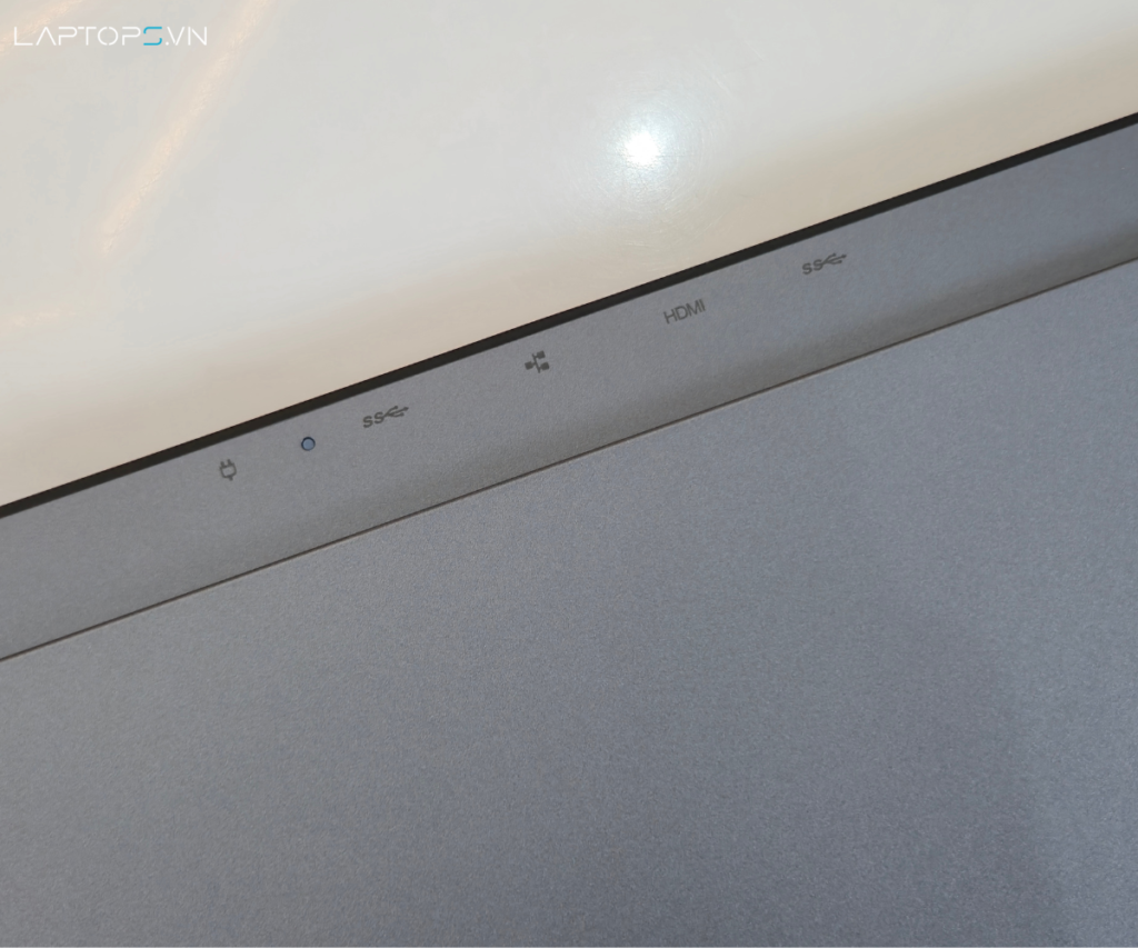 Laptop Lenovo Gaming LOQ 15IAX9 - 83GS000JVN 20 Thiết Kế Mỏng Hơn, Bền Hơn và Hiện Đại