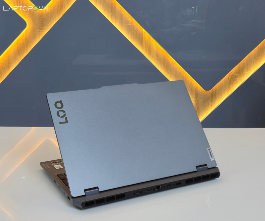 Laptop Lenovo Gaming LOQ 15IAX9 - 83GS000JVN 16 Thưởng Thức Trò Chơi Chi Tiết Sống Động
