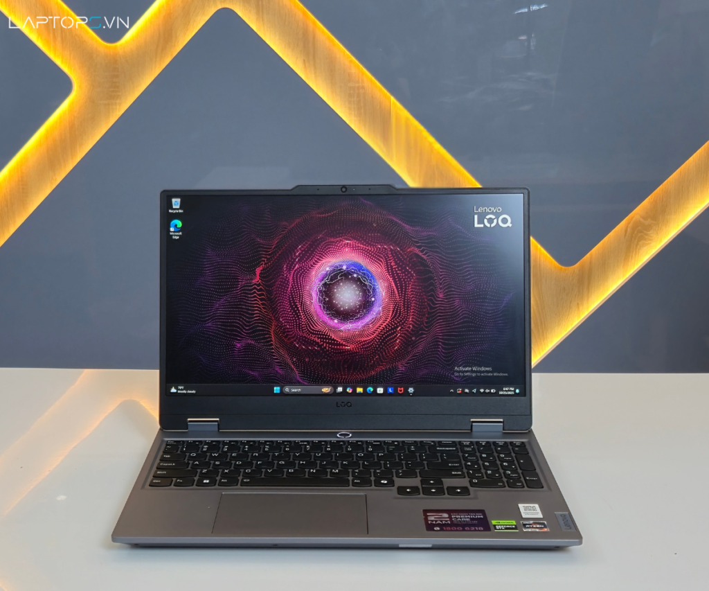 Laptop Lenovo Gaming LOQ 15IAX9 - 83GS000JVN 12 Chơi Game Với Sức Mạnh Của Máy Tính Để Bàn