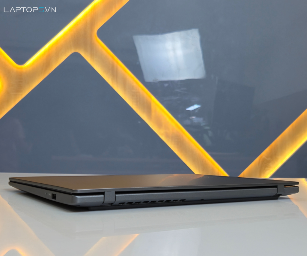 Sức mạnh từ Intel Core Ultra 5 125H và NPU AI Boost