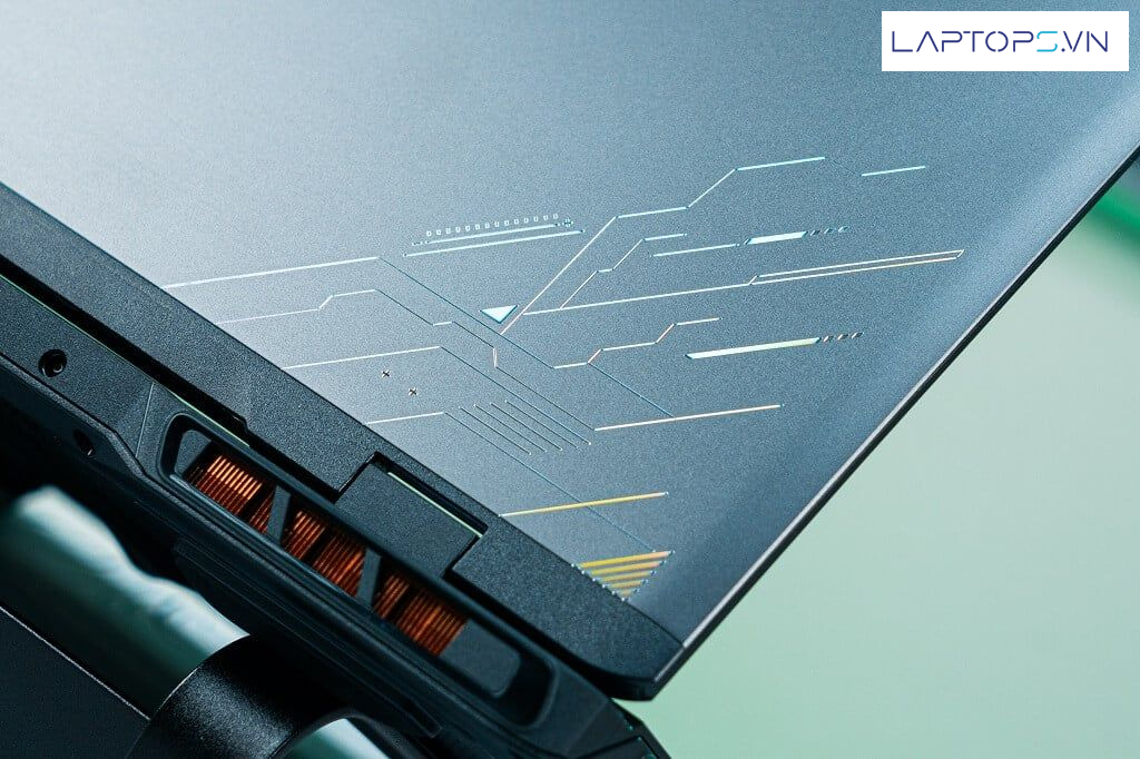 Laptop gaming MSI Crosshair 16 HX AI D2XWFKG 036VN 12 Tản nhiệt Cooler Boost 5 & Kết nối toàn diện