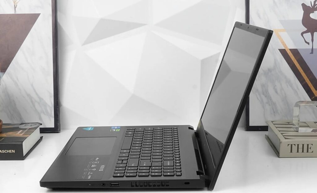 Acer Gaming Nitro V ANV15 51 53NE - NH.QNASV.002 16 Kết nối đa dạng và Âm thanh sống động