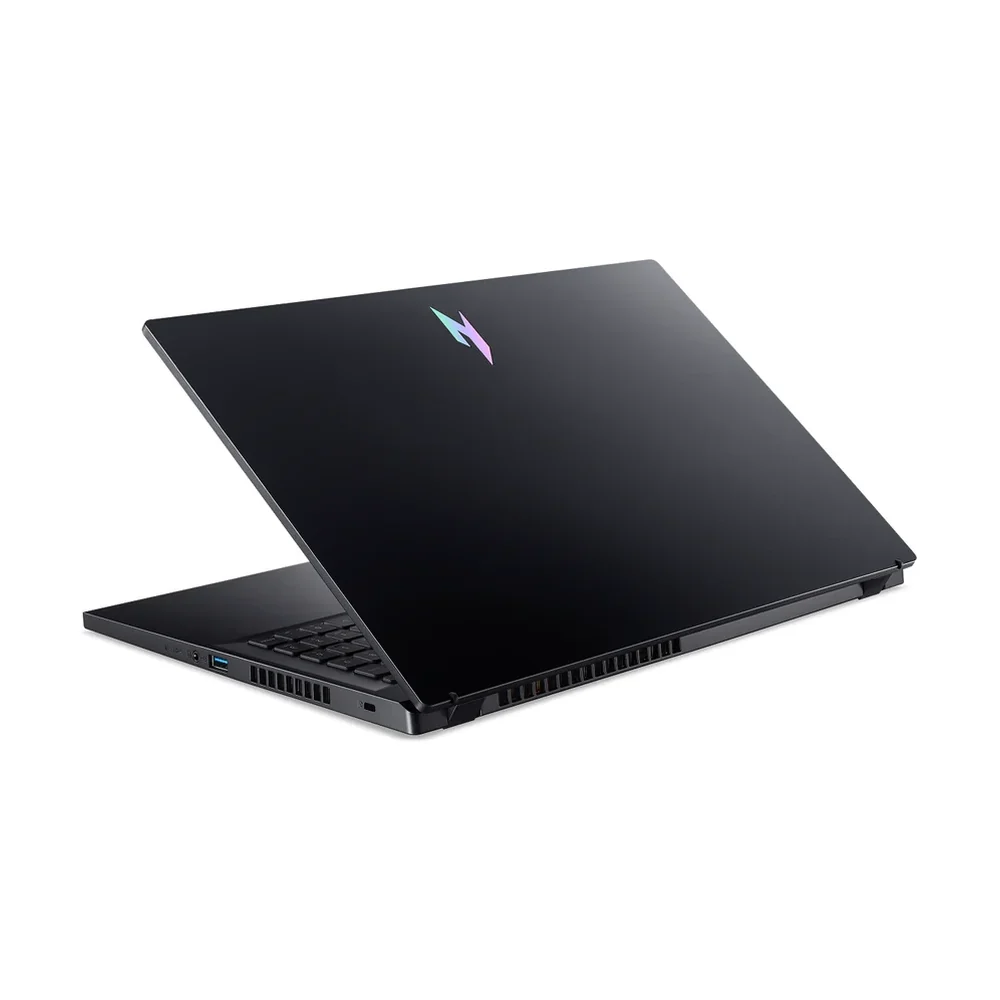 Laptop Acer Gaming Nitro V 15 ANV15-41 13 Hệ thống tản nhiệt 2 quạt Nitro kép với 4 khe thoát gió tối ưu luồng khí làm mát CPU Ryzen 5 và GPU RTX 2050